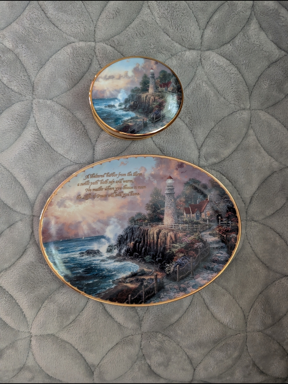 Thomas Kinkade "The Light of Peace" Plate & Music Box Set
